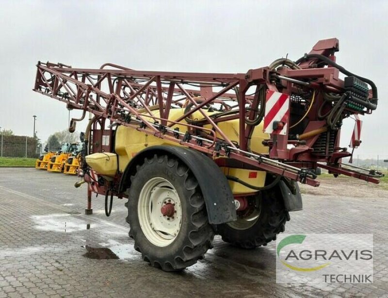 Anhängespritze van het type Hardi COMMANDER PLUS 4200 CM42F-HPZ 27, Gebrauchtmaschine in Calbe / Saale (Foto 3)