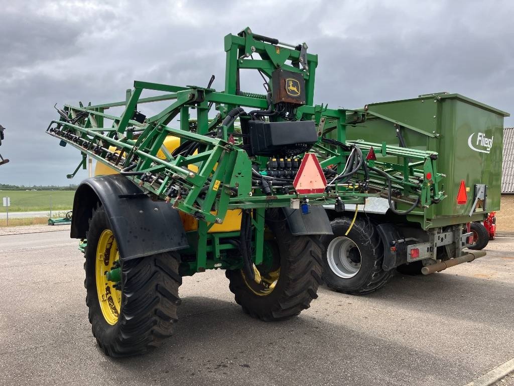 Anhängespritze del tipo John Deere 740 30M, Gebrauchtmaschine en Brønderslev (Imagen 1)