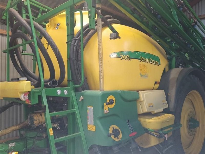 Anhängespritze typu John Deere 740i 20-28m, Gebrauchtmaschine w Videbæk