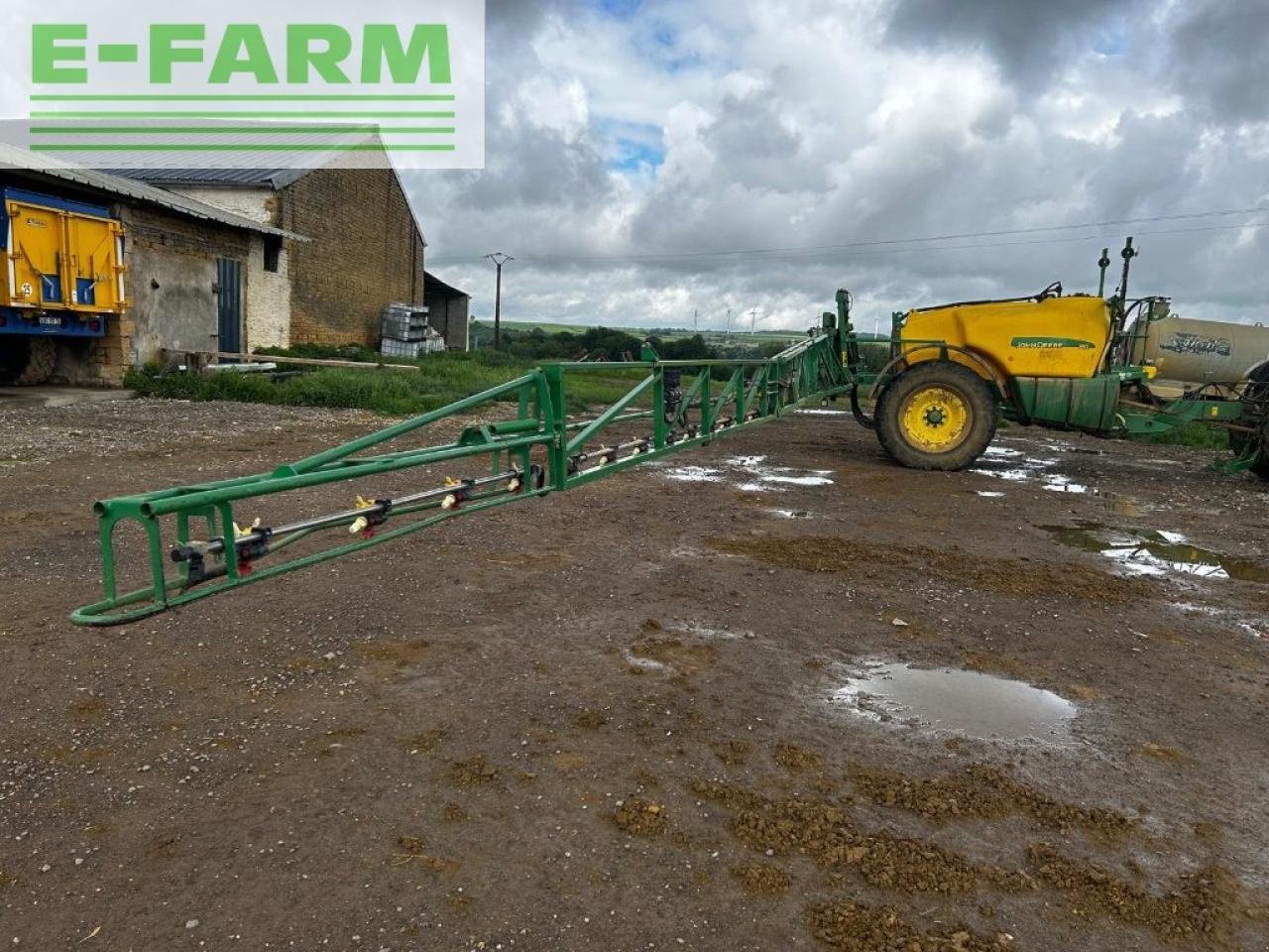 Anhängespritze van het type John Deere 740i, Gebrauchtmaschine in CHAUVONCOURT (Foto 8)