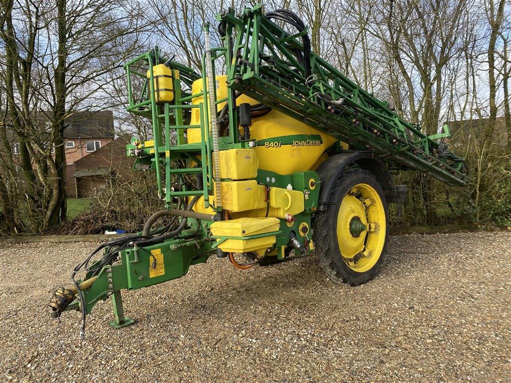 Anhängespritze of the type John Deere 840 I, Gebrauchtmaschine in Aulum (Picture 2)