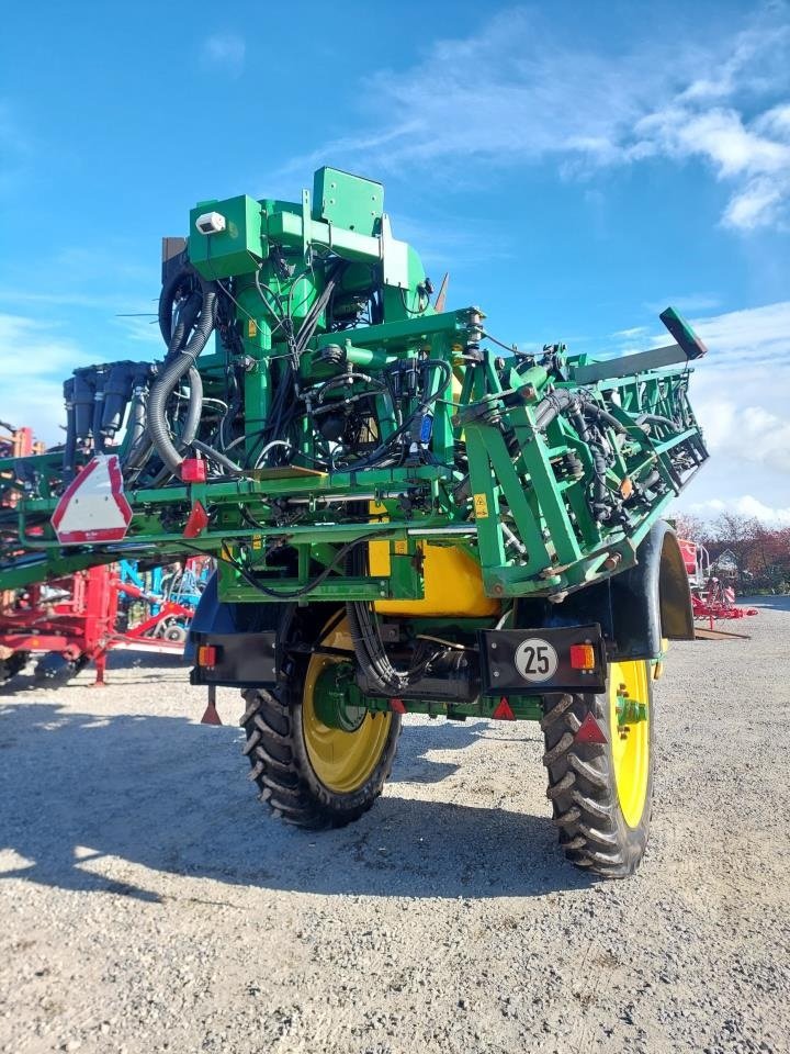 Anhängespritze van het type John Deere 840i - 30m, Gebrauchtmaschine in Hammel (Foto 5)