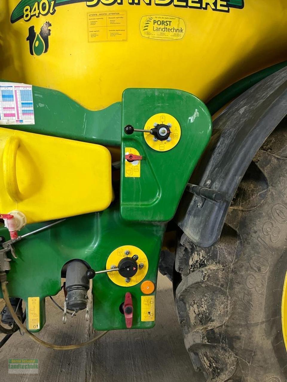 Anhängespritze от тип John Deere 840I TF, Gebrauchtmaschine в Büren (Снимка 6)