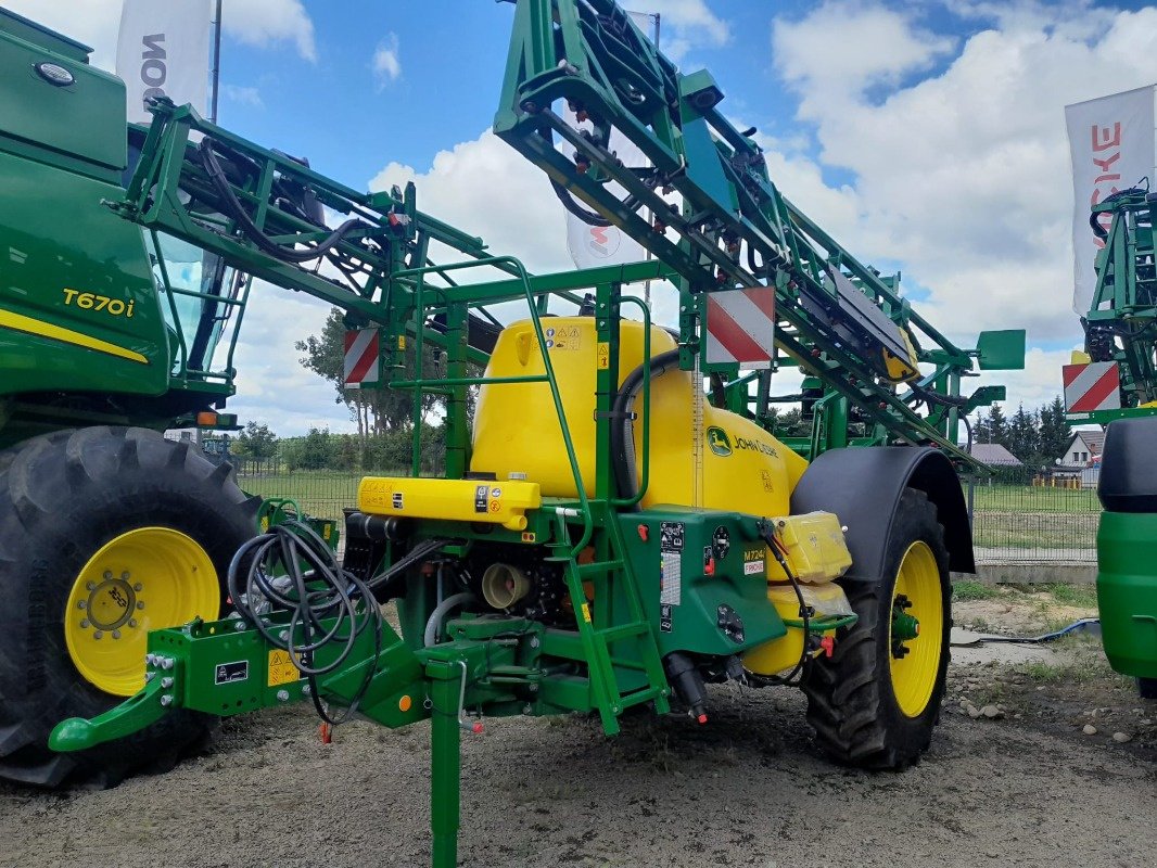 Anhängespritze of the type John Deere M724, Neumaschine in Mrągowo (Picture 1)