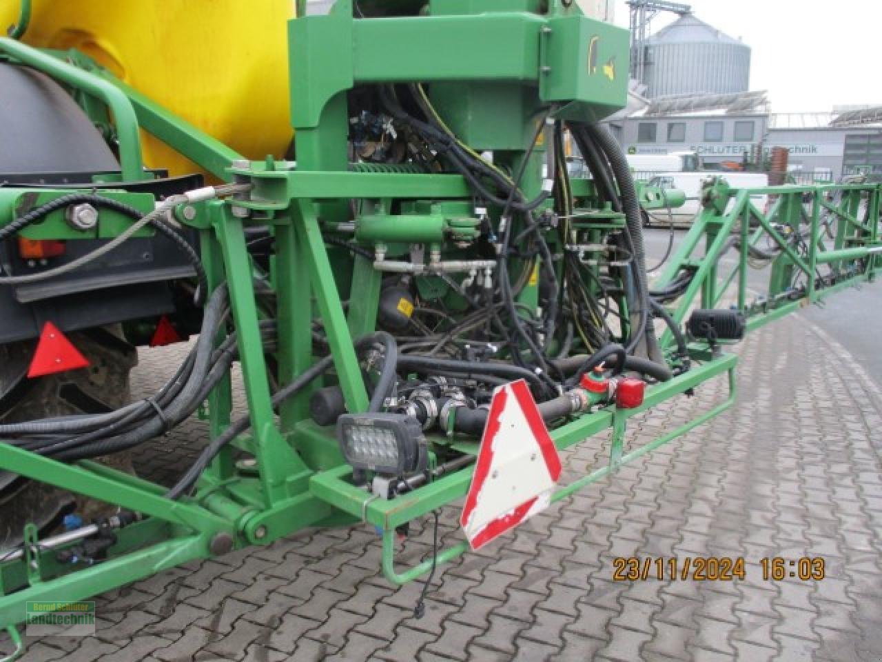 Anhängespritze του τύπου John Deere R962I, Gebrauchtmaschine σε Büren (Φωτογραφία 12)