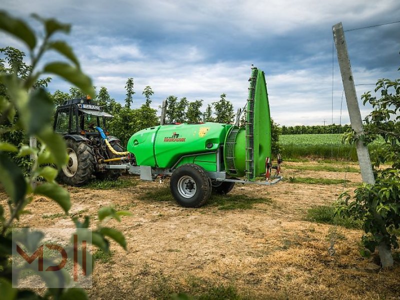 Anhängespritze del tipo MD Landmaschinen KR Obstbauspritze Tajfun 800 L - 2000 L KLOC, Neumaschine en Zeven (Imagen 1)