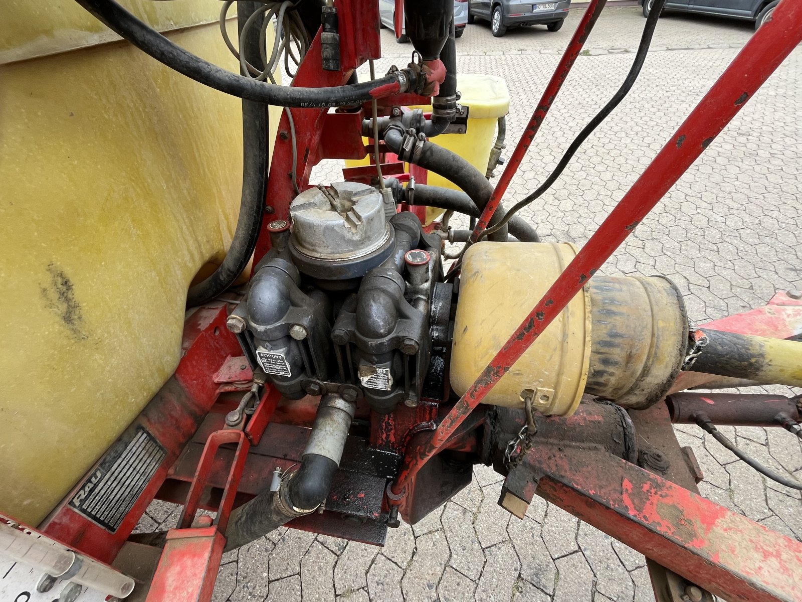 Anhängespritze des Typs Rau 2000 Liter 15 m, Gebrauchtmaschine in Konradsreuth (Bild 4)