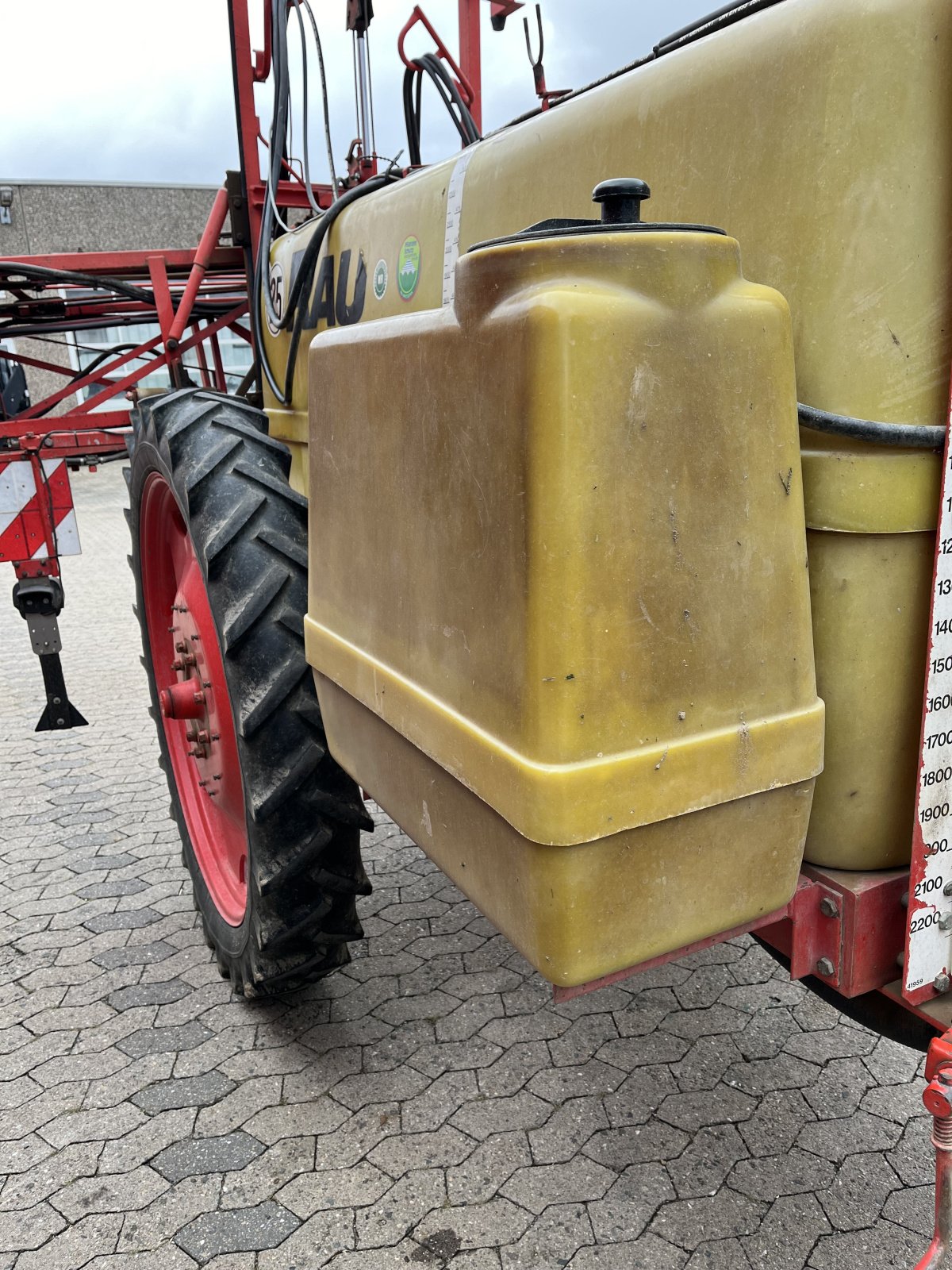 Anhängespritze del tipo Rau 2000 Liter 15 m, Gebrauchtmaschine In Konradsreuth (Immagine 12)