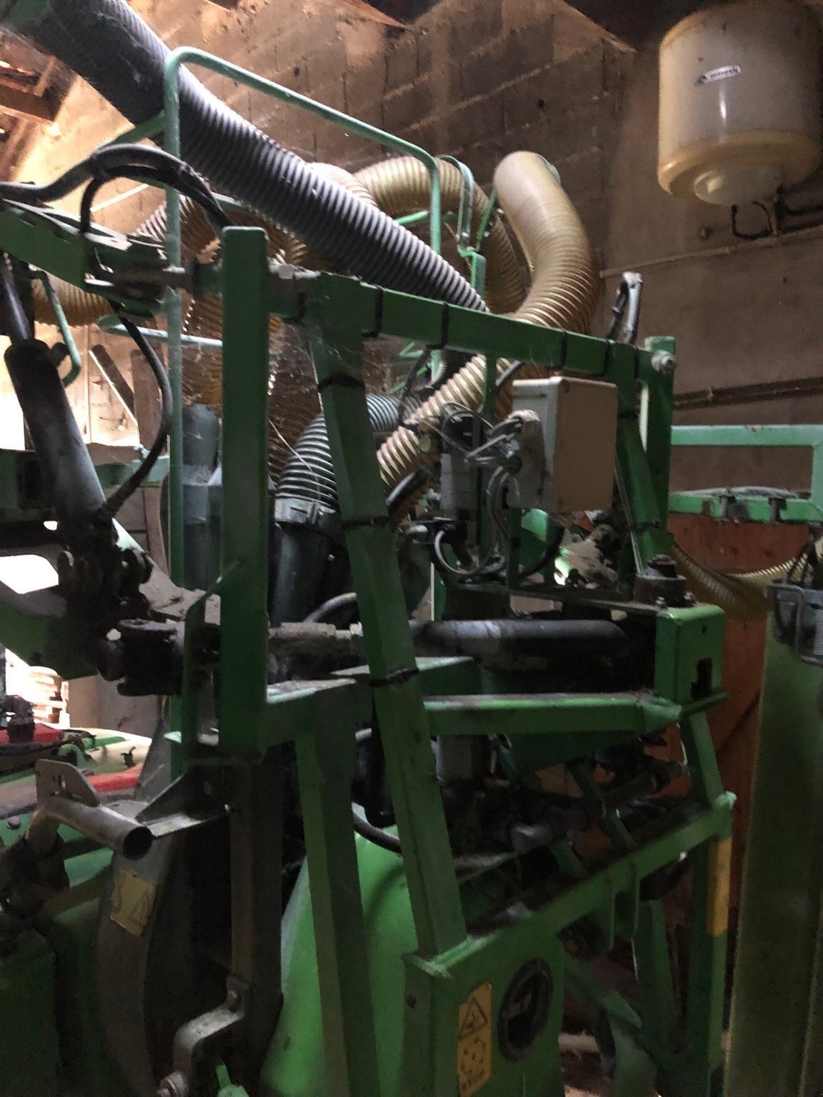 Anhängespritze du type Tecnoma Pulvérisateur vigne VECTIS 1000 . Tecnoma, Gebrauchtmaschine en ROYNAC (Photo 10)