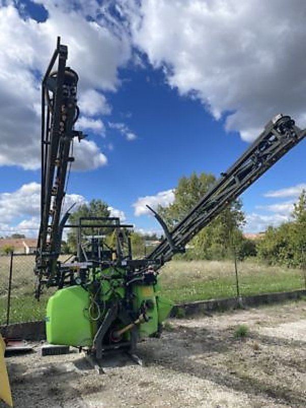 Anhängespritze du type Tecnoma TX1000, Gebrauchtmaschine en Revel (Photo 1)