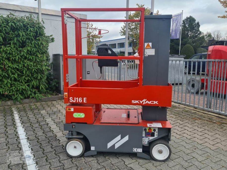 Arbeitsbühne del tipo Skyjack SJ 16, Gebrauchtmaschine In Friedrichsdorf (Immagine 1)