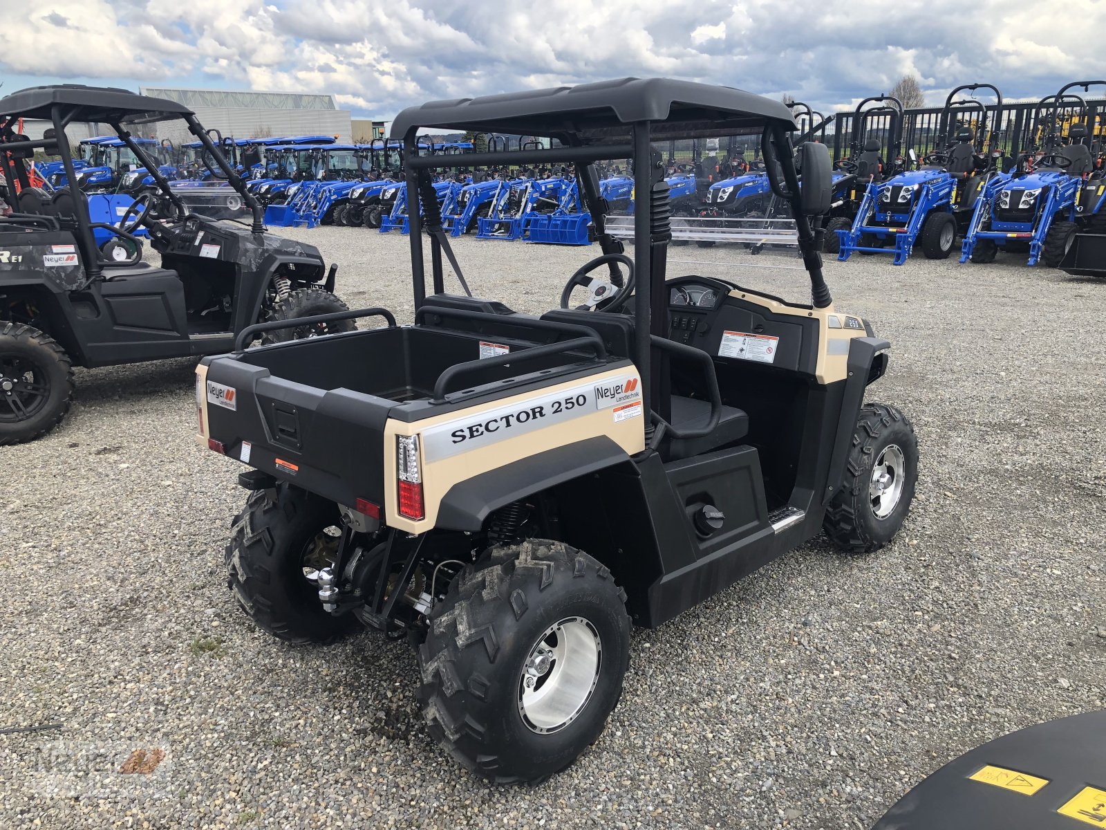 ATV & Quad du type Hisun SECTOR 250, Neumaschine en Bad Waldsee Mennisweiler (Photo 8)