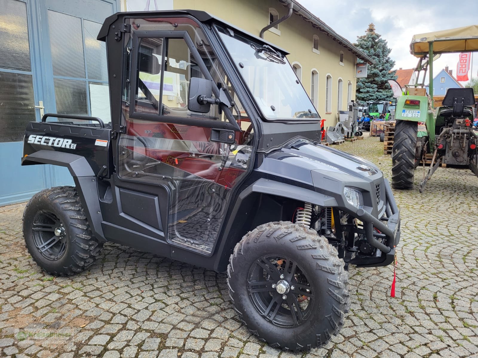 ATV & Quad Türe ait Hisun Sector E1 Elektro mit Kabine und Heizung + Straßenzulassung StVZO NEU UTV, Neumaschine içinde Feuchtwangen (resim 9)