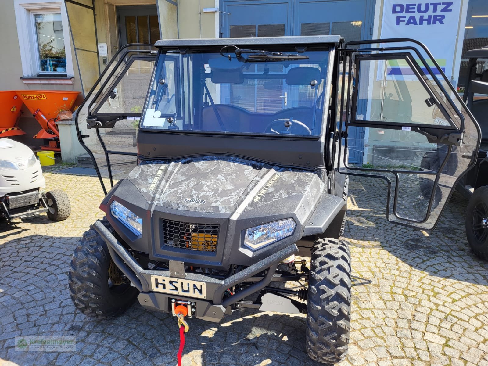 ATV & Quad Türe ait Hisun Sector E1 Elektro mit Kabine und Heizung + Straßenzulassung StVZO NEU, Neumaschine içinde Feuchtwangen (resim 4)