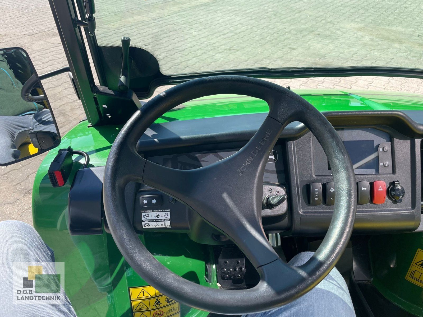 ATV & Quad of the type John Deere Gator HPX 815E, Neumaschine in Regensburg (Picture 11)