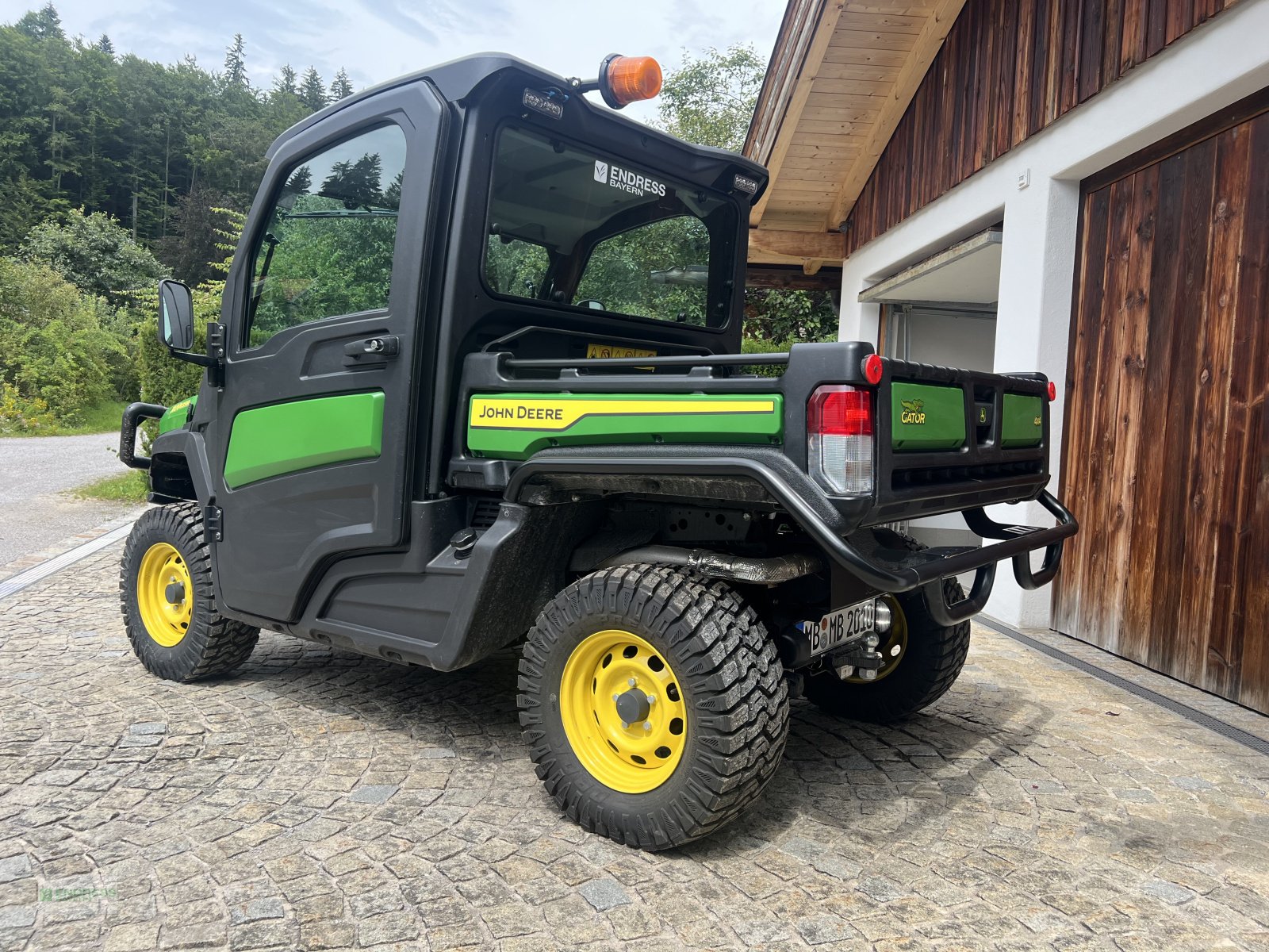 ATV & Quad Türe ait John Deere Gator XUV 835M, Gebrauchtmaschine içinde München (resim 8)