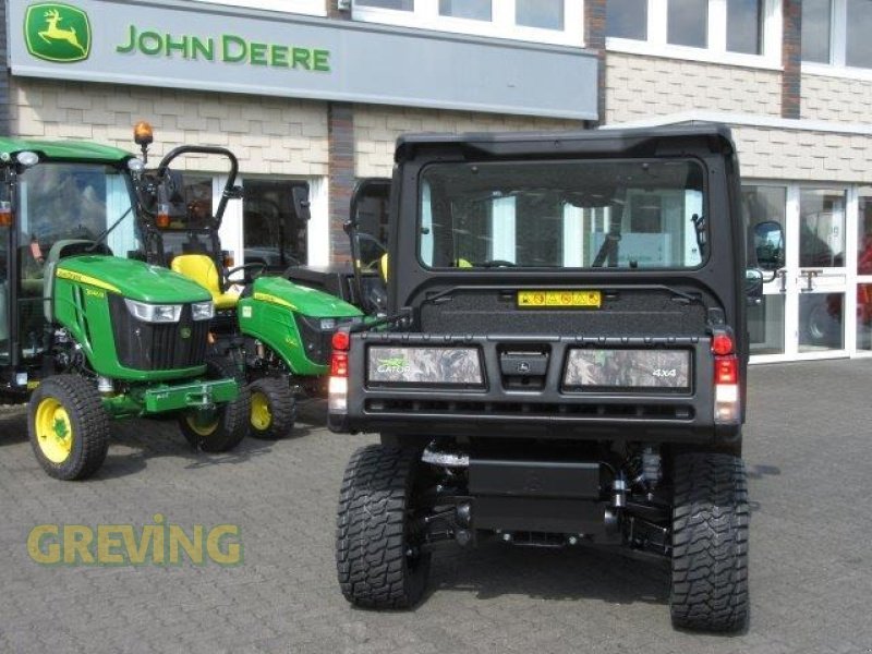 ATV & Quad типа John Deere Gator XUV835M Camouflage, Neumaschine в Wesseling-Berzdorf (Фотография 4)