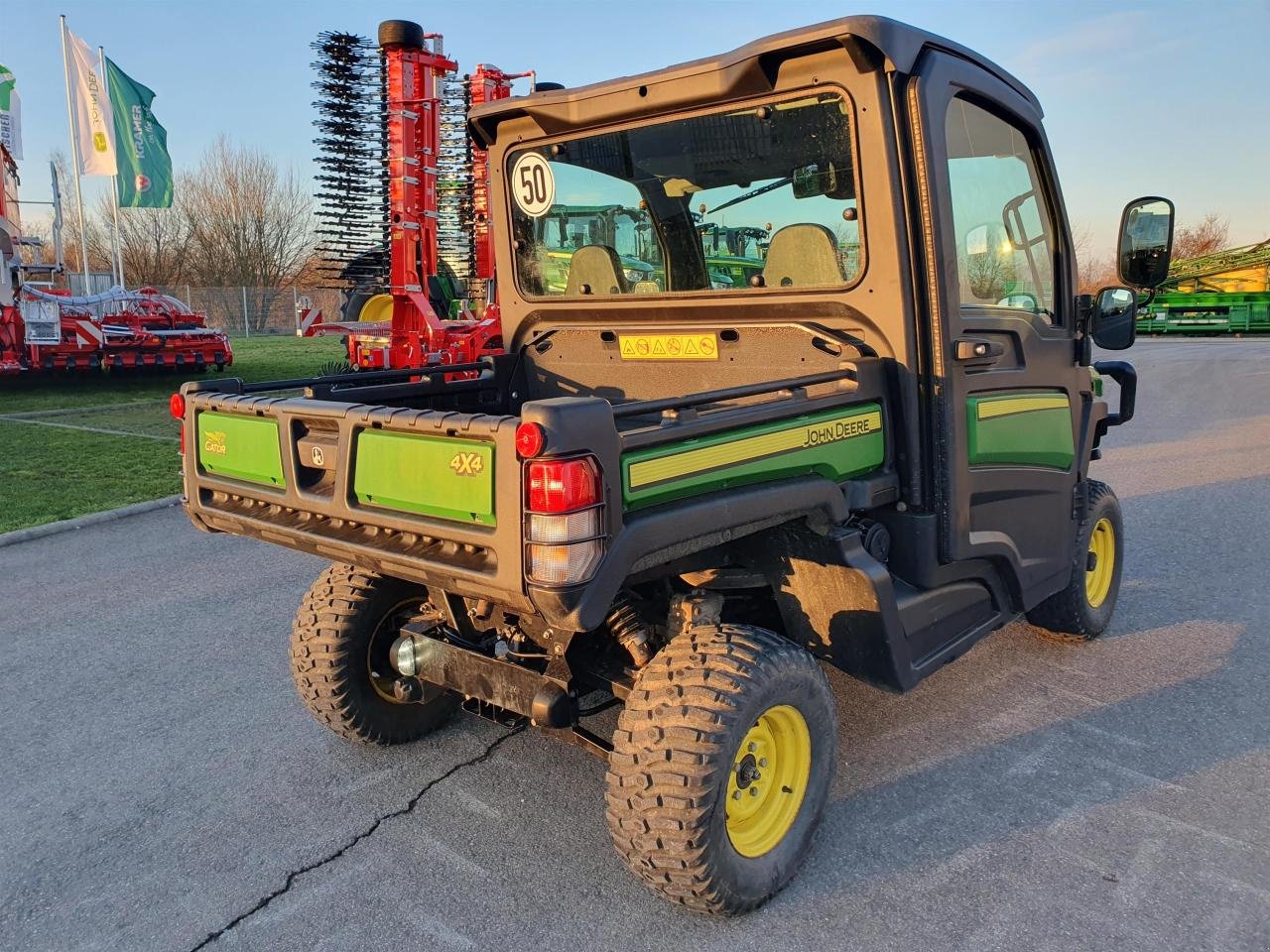 ATV & Quad Türe ait John Deere Gator XUV865M Mieten ab 39 Euro, Gebrauchtmaschine içinde Niederkirchen (resim 10)