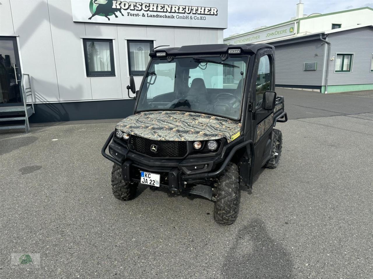 ATV & Quad of the type John Deere XUV 865M Gator, Neumaschine in Steinwiesen (Picture 3)