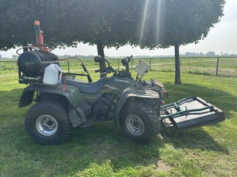 ATV & Quad des Typs Kawasaki KLF 300B, Gebrauchtmaschine in Roosendaal (Bild 3)