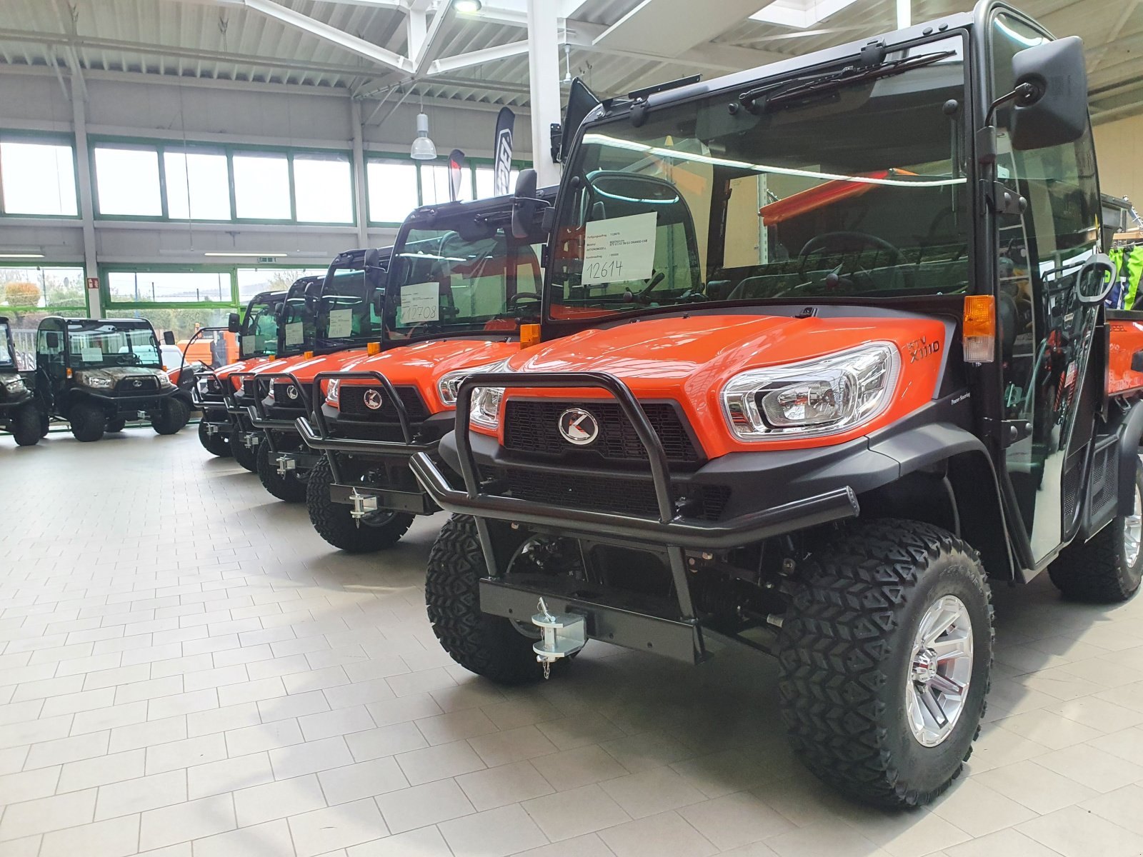 ATV & Quad des Typs Kubota RTVX1110  Feuerwehr, Neumaschine in Olpe (Bild 10)