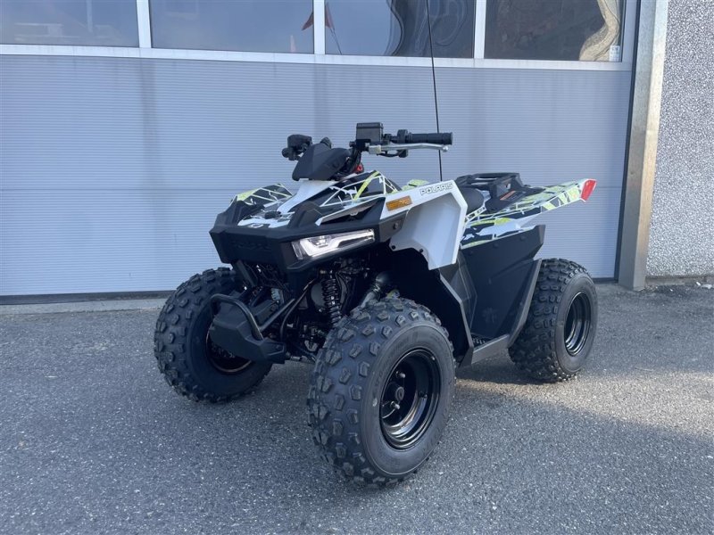 ATV & Quad του τύπου Polaris Outlaw 70 Flag & hjelm, Gebrauchtmaschine σε Holstebro (Φωτογραφία 1)