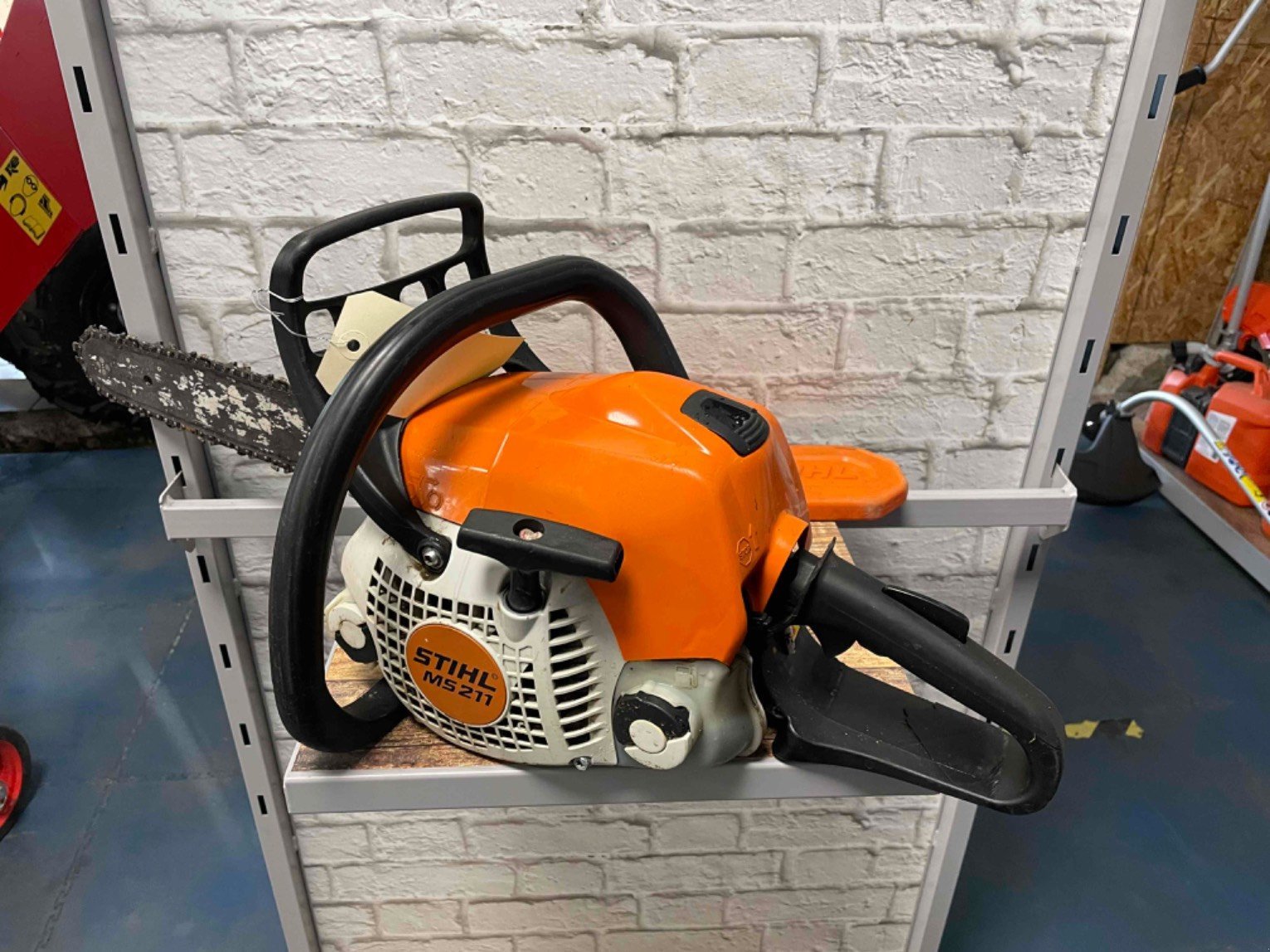 ATV & Quad του τύπου Stihl Tronçonneuse MS211C Stihl, Gebrauchtmaschine σε LA SOUTERRAINE (Φωτογραφία 3)