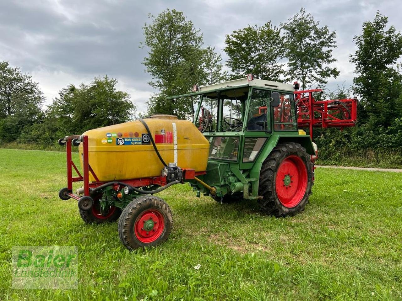 Aufbauspritze tip Rau N/A, Gebrauchtmaschine in OBERNDORF-HOCHMOESSINGEN (Poză 1)