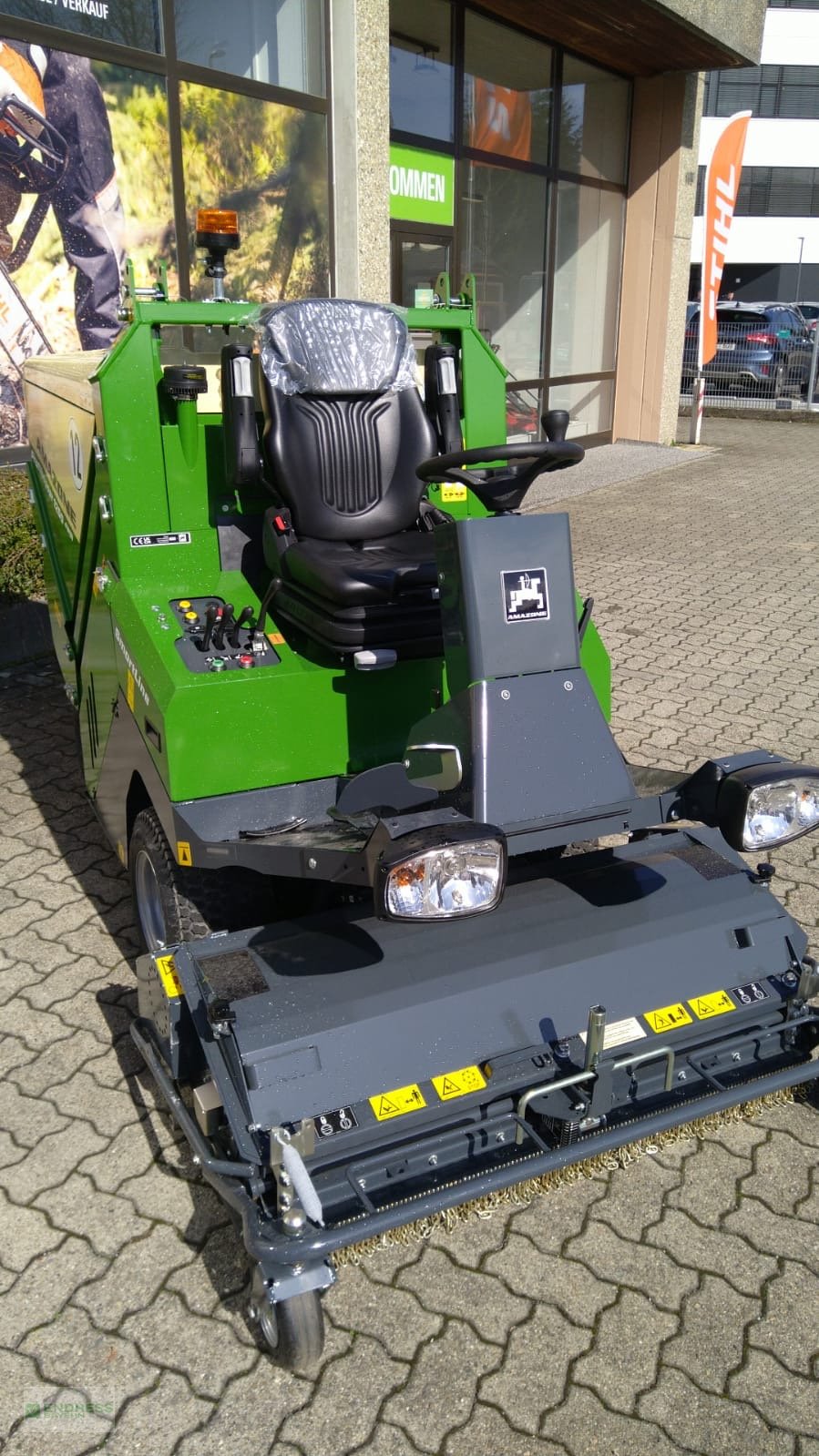 Aufsitzmäher del tipo Amazone PH 1250, Neumaschine en München (Imagen 2)