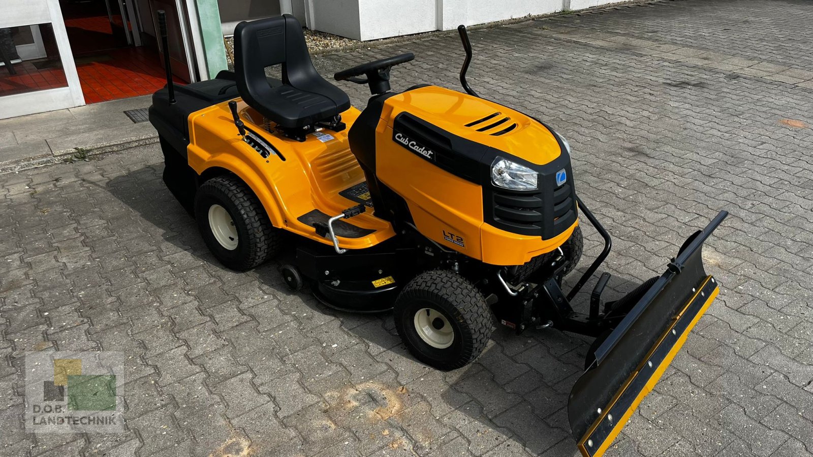 Aufsitzmäher typu Cub Cadet LT2 NR92, Gebrauchtmaschine w Regensburg (Zdjęcie 1)