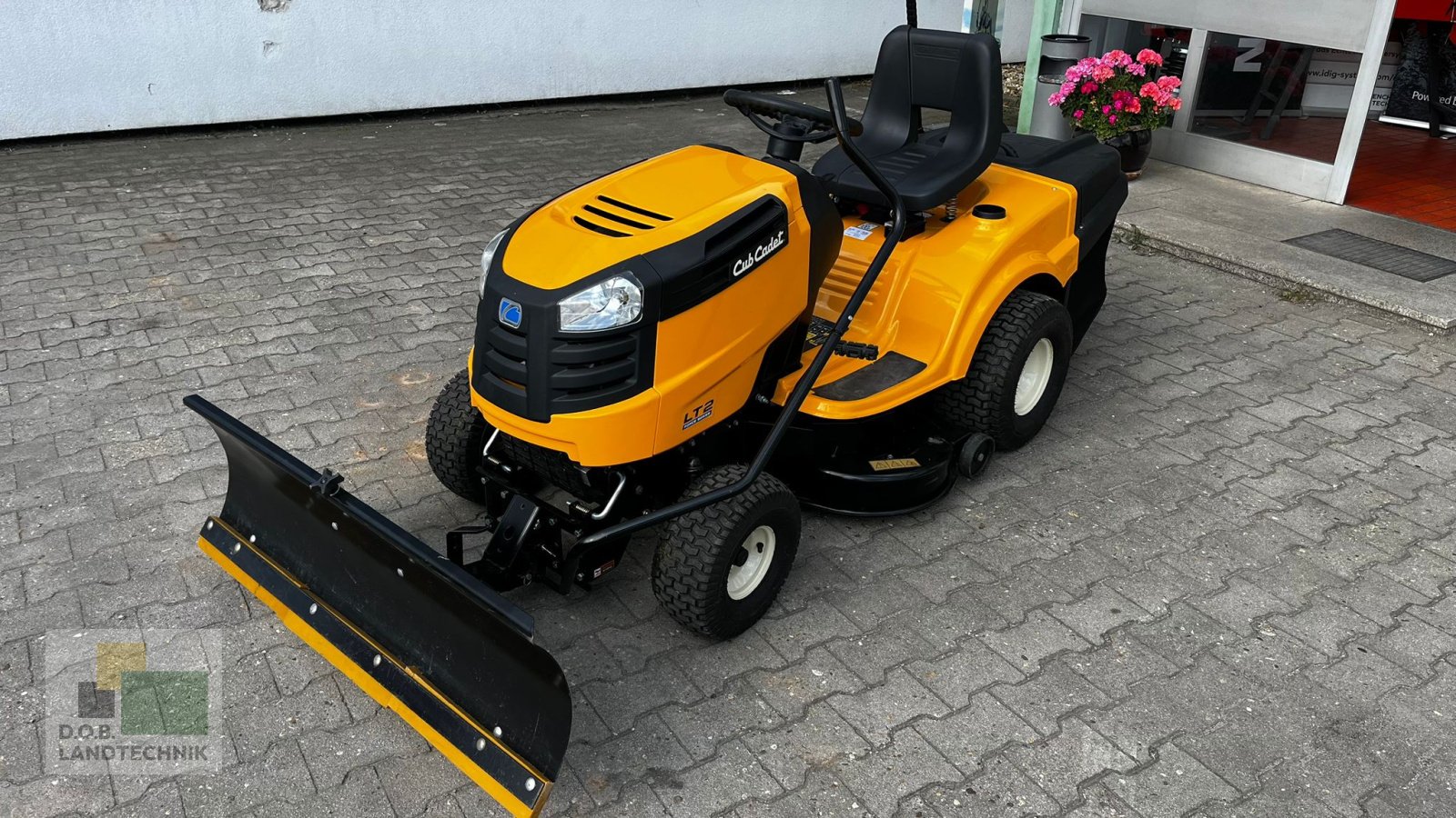 Aufsitzmäher типа Cub Cadet LT2 NR92, Gebrauchtmaschine в Regensburg (Фотография 5)