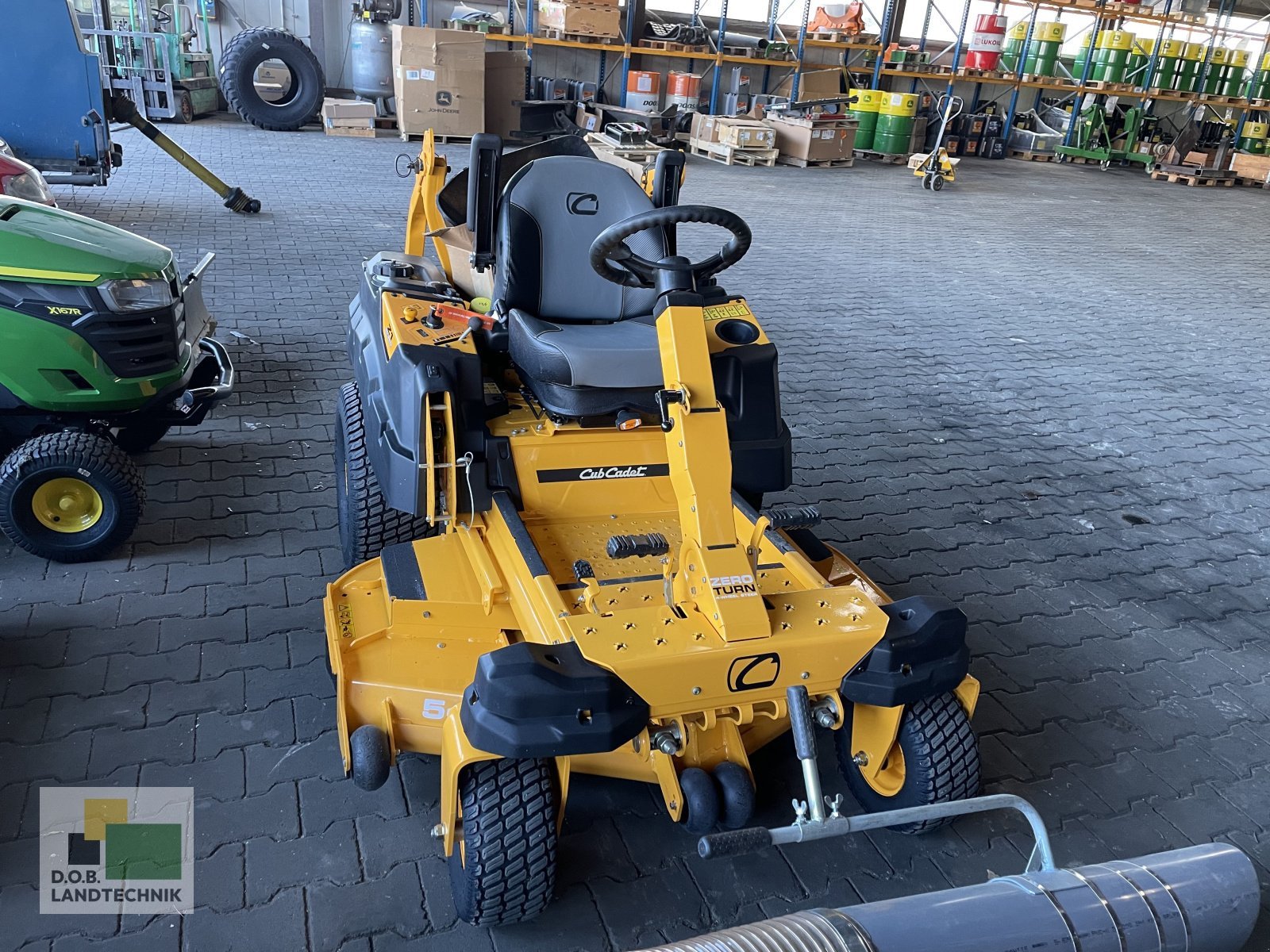 Aufsitzmäher du type Cub Cadet Z1 137, Gebrauchtmaschine en Regensburg (Photo 2)