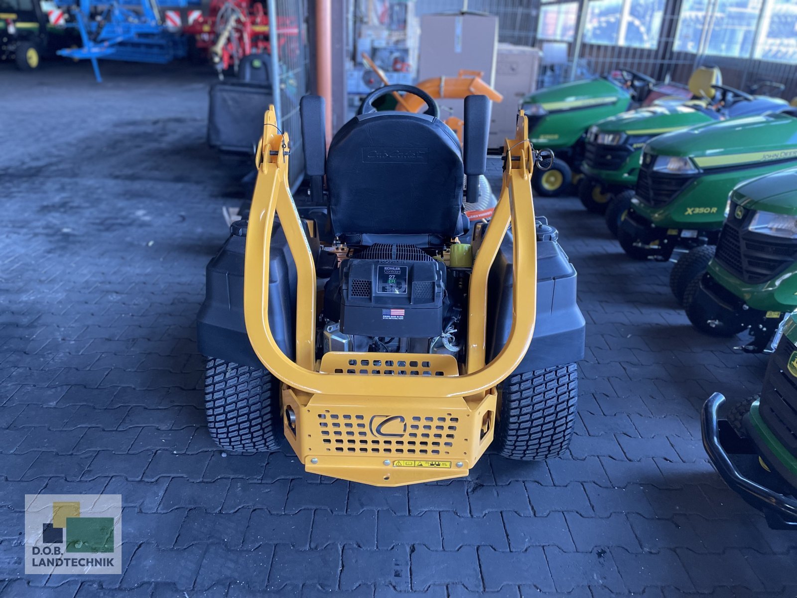 Aufsitzmäher van het type Cub Cadet Z1 137, Gebrauchtmaschine in Regensburg (Foto 3)