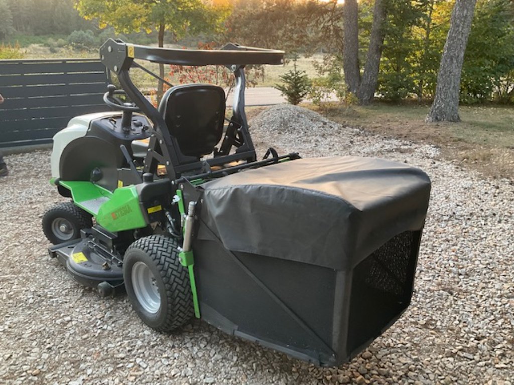 Aufsitzmäher typu Etesia MK 124, Gebrauchtmaschine w VERNOUX EN VIVARAIS (Zdjęcie 4)