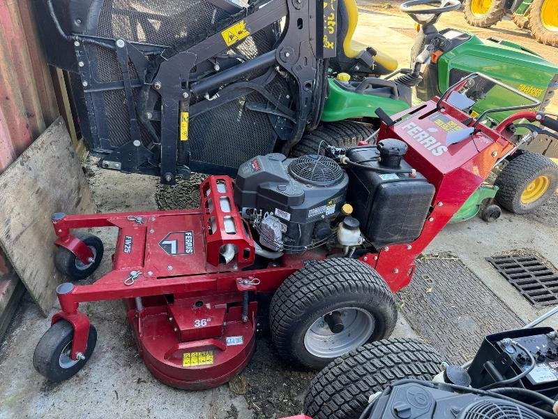 Aufsitzmäher van het type Ferris FW25, Gebrauchtmaschine in Richebourg (Foto 1)