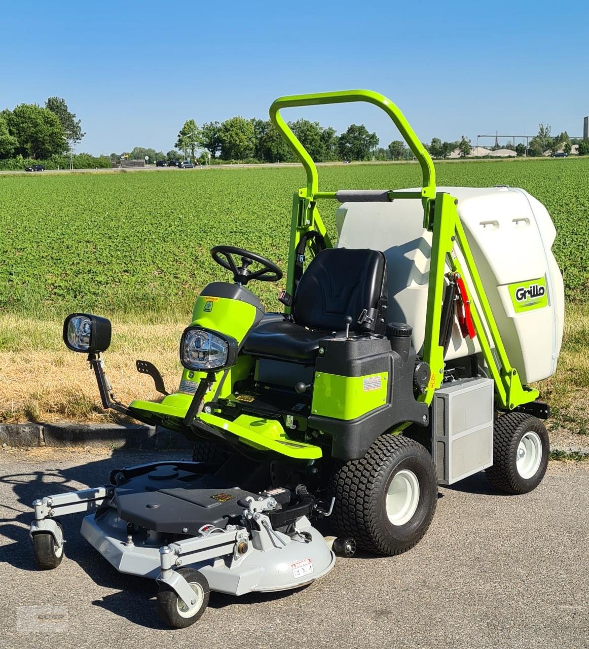 Aufsitzmäher van het type Grillo FD 500, Neumaschine in Kirchheim b. München (Foto 9)