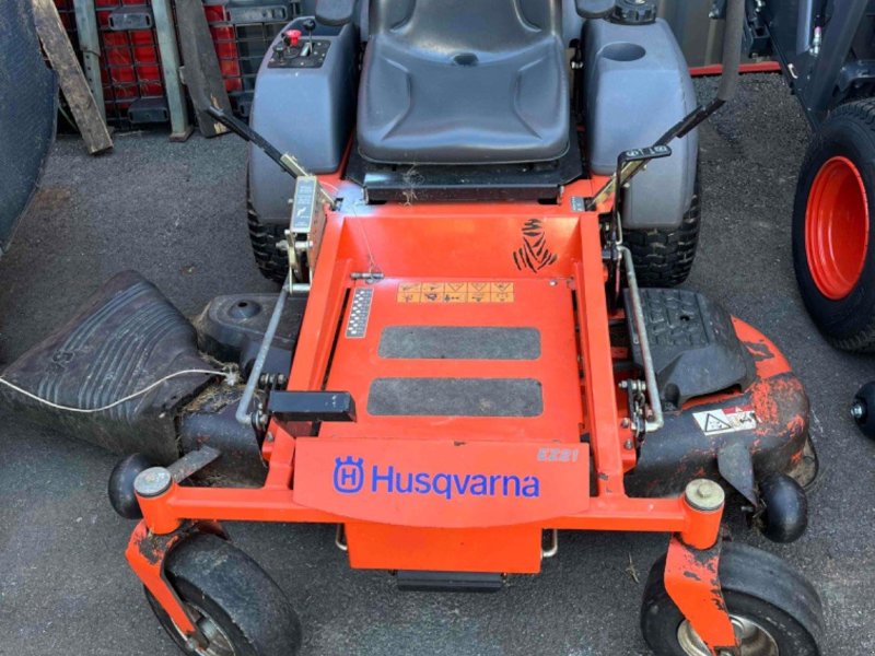 Aufsitzmäher tipa Husqvarna Tondeuse autoportée EZ21 Husqvarna, Gebrauchtmaschine u LA SOUTERRAINE