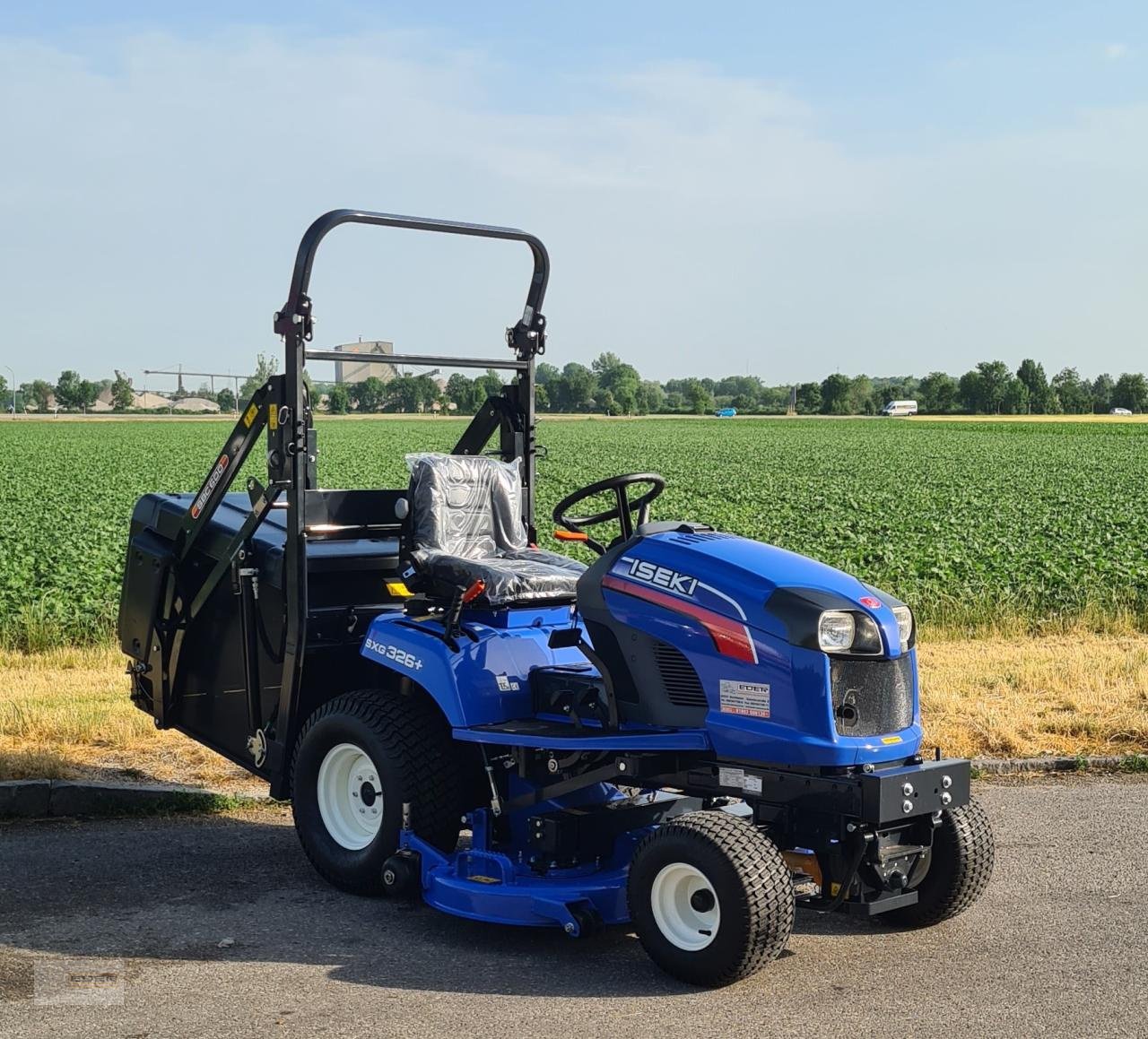 Aufsitzmäher tipa Iseki SXG 326 B, Neumaschine u Tuntenhausen (Slika 10)