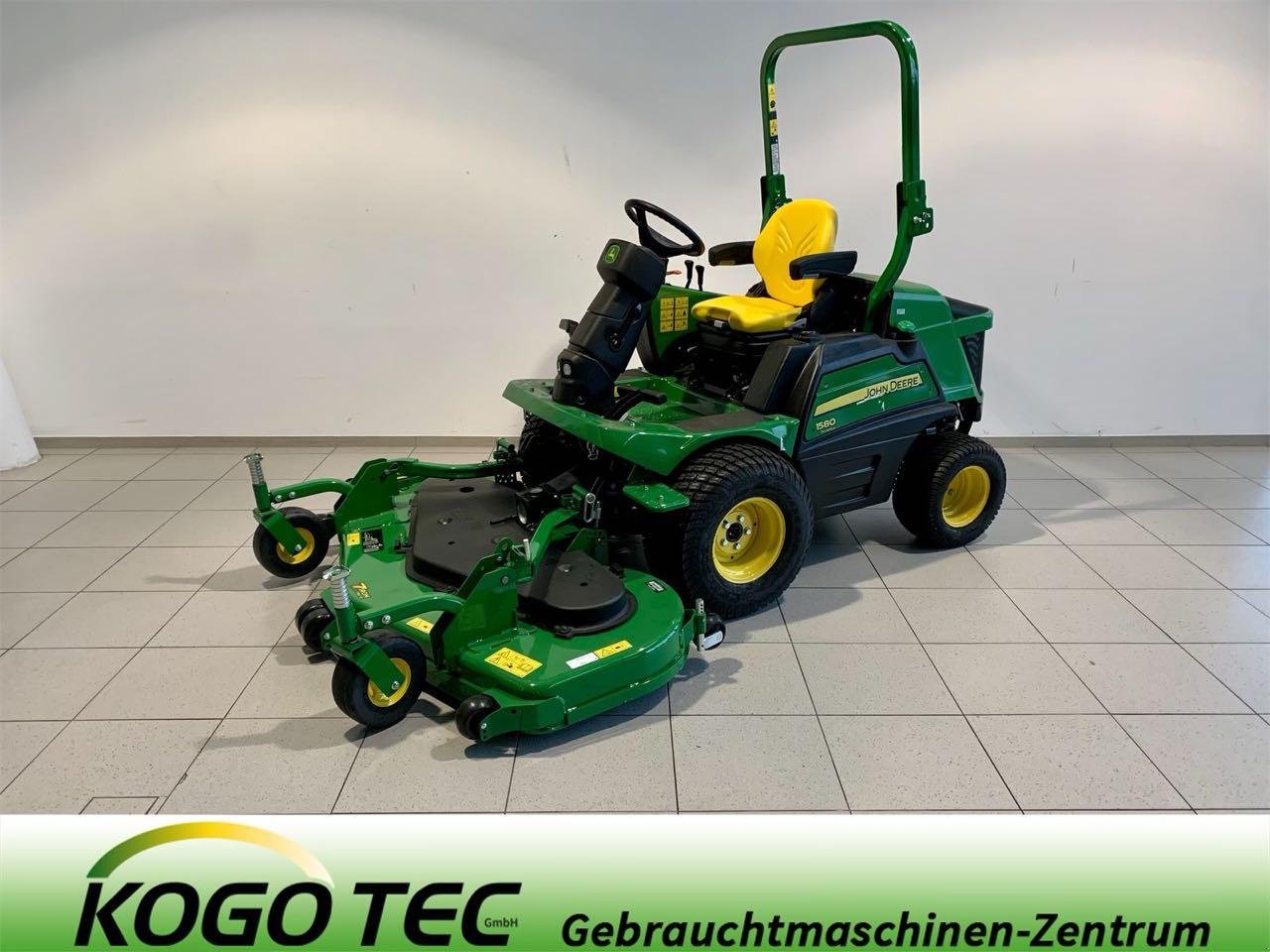 Aufsitzmäher типа John Deere 1580, Neumaschine в Neubeckum (Фотография 1)