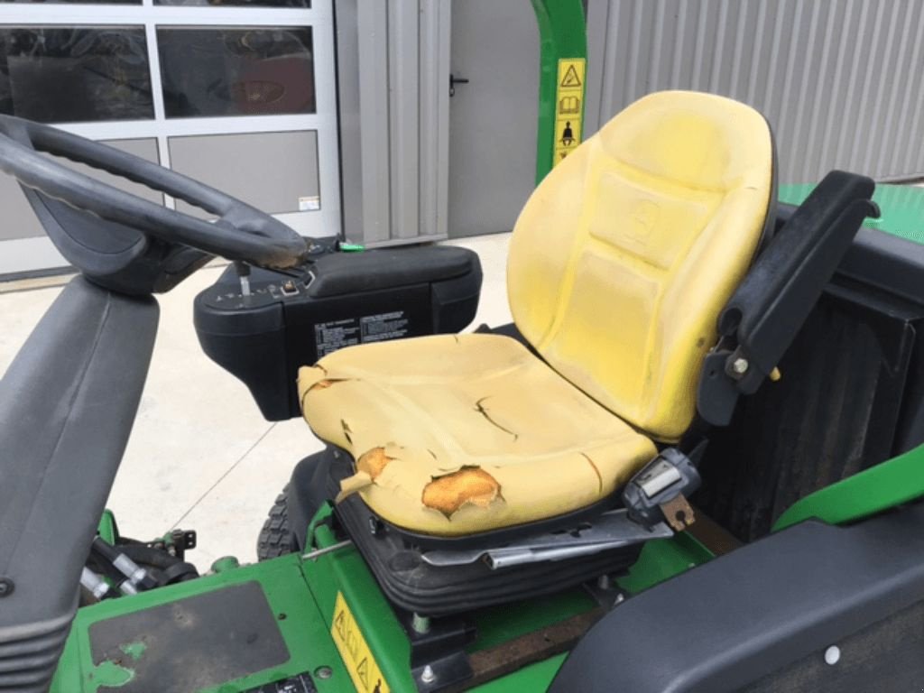 Aufsitzmäher typu John Deere 7200 PrécisionCut, Gebrauchtmaschine v azerailles (Obrázok 11)