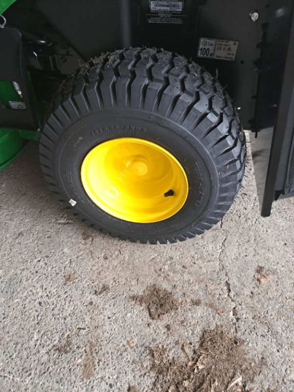 Aufsitzmäher za tip John Deere X117R, Gebrauchtmaschine u azerailles (Slika 6)