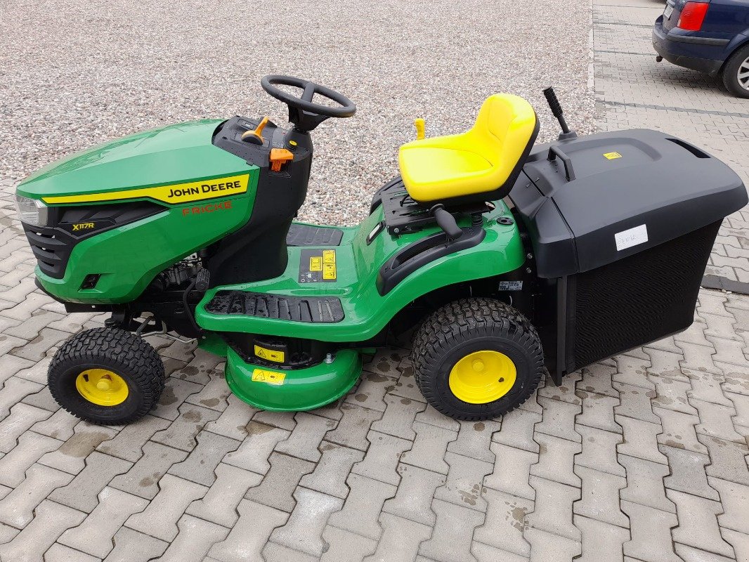 Aufsitzmäher typu John Deere X117R, Neumaschine v Choroszcz (Obrázek 2)