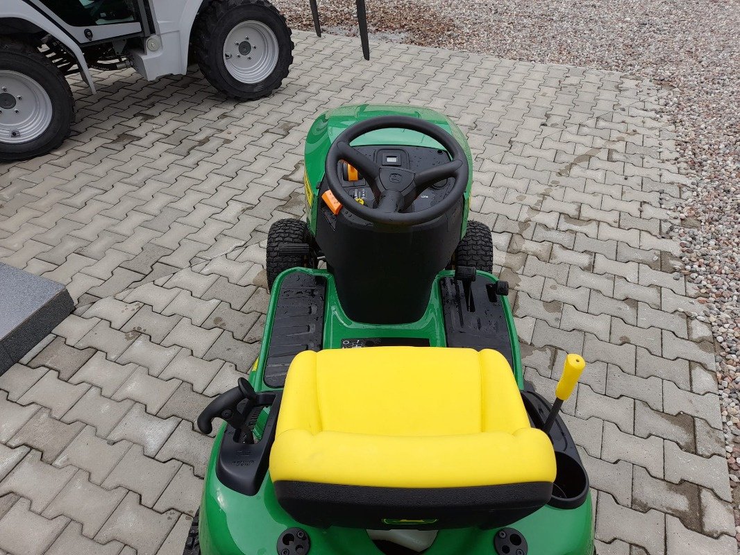 Aufsitzmäher del tipo John Deere X117R, Neumaschine en Choroszcz (Imagen 5)