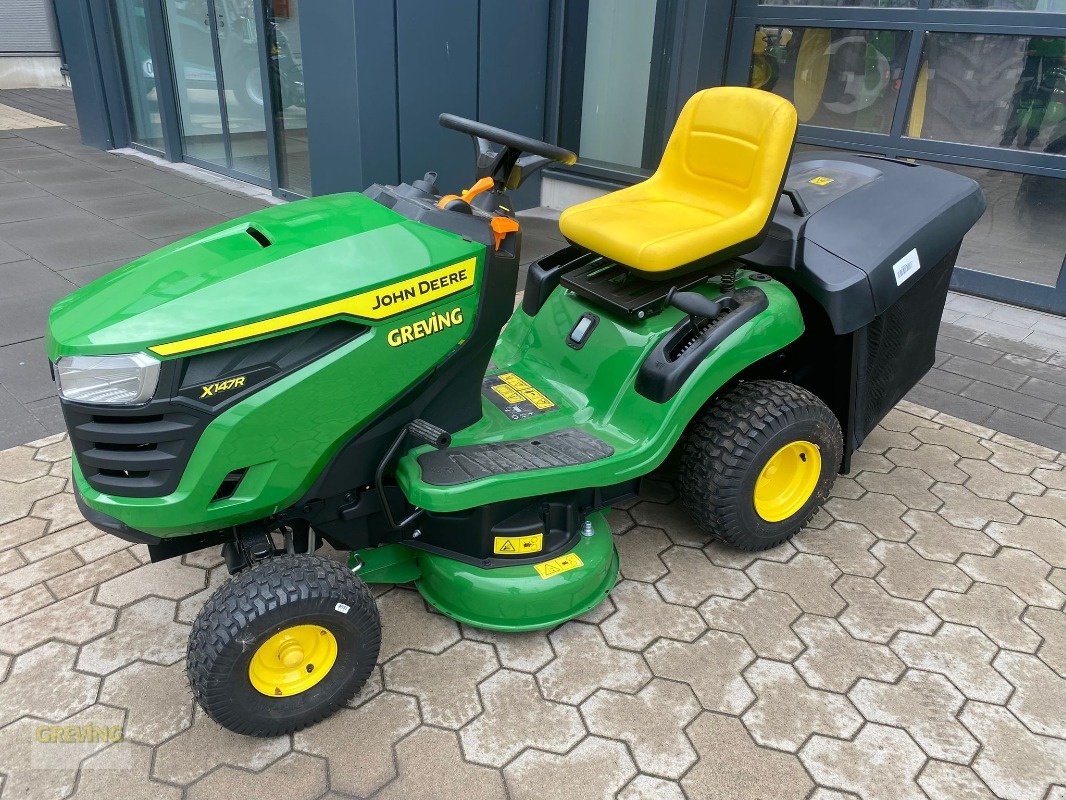 Aufsitzmäher van het type John Deere X147R, Neumaschine in Heiden (Foto 1)