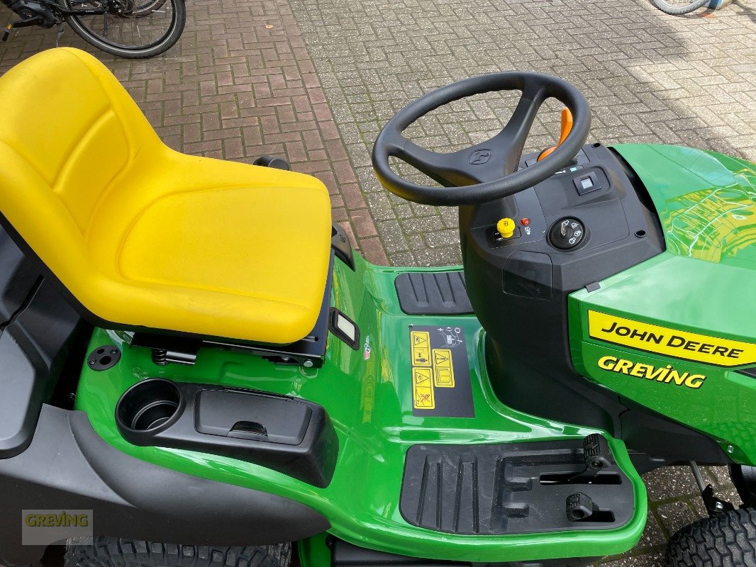 Aufsitzmäher del tipo John Deere X167R, Neumaschine In Ahaus (Immagine 10)