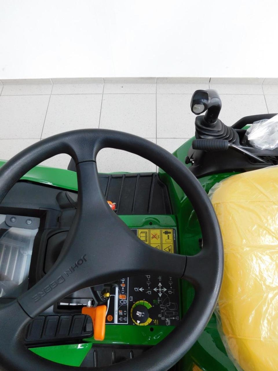 Aufsitzmäher от тип John Deere X950R - Hochentleerung, Neumaschine в Neubeckum (Снимка 4)