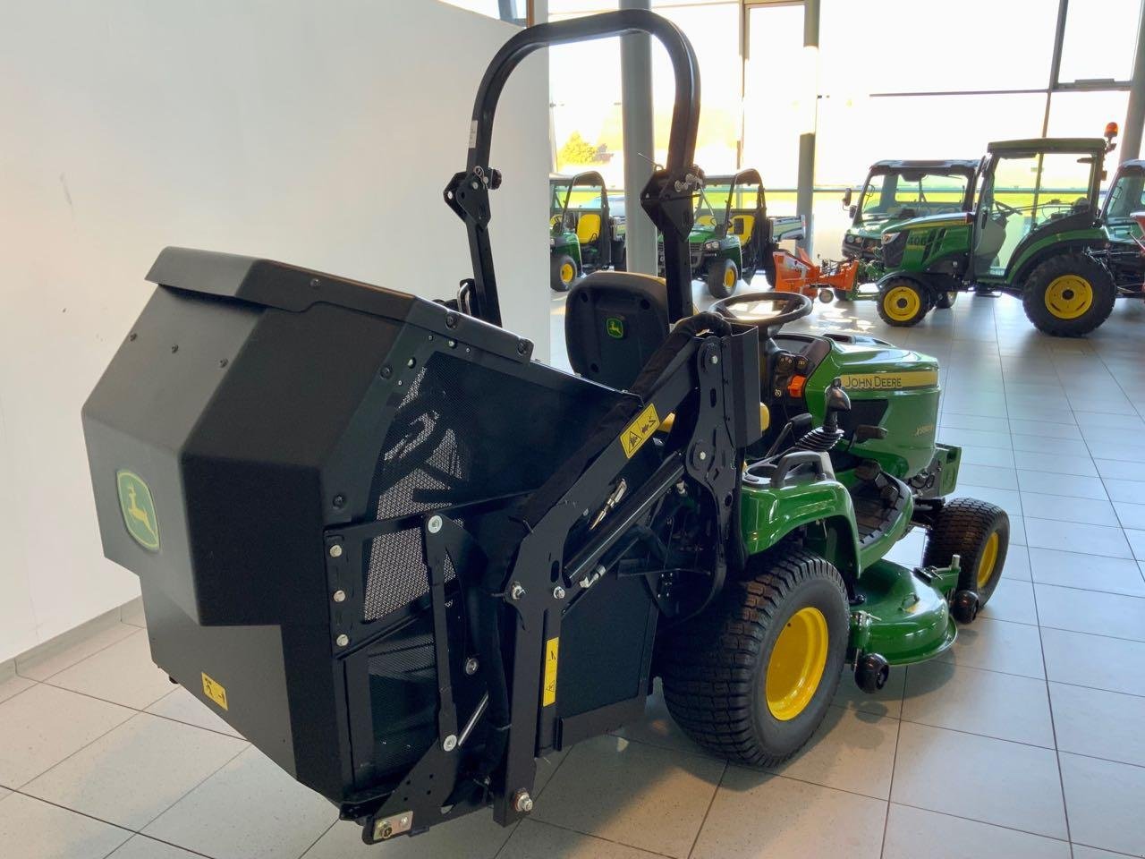 Aufsitzmäher a típus John Deere X950R - Hochentleerung, Neumaschine ekkor: Neubeckum (Kép 5)