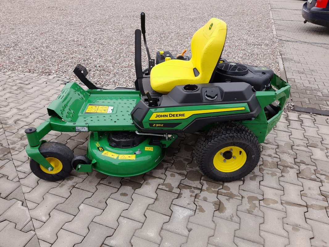 Aufsitzmäher van het type John Deere Z315E, Neumaschine in Choroszcz (Foto 2)