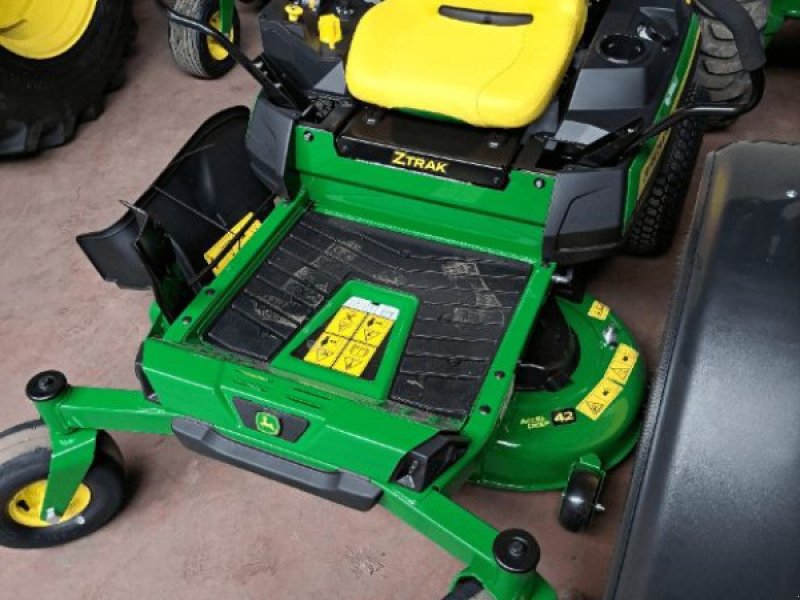 Aufsitzmäher a típus John Deere Z320 R, Gebrauchtmaschine ekkor: azerailles (Kép 1)