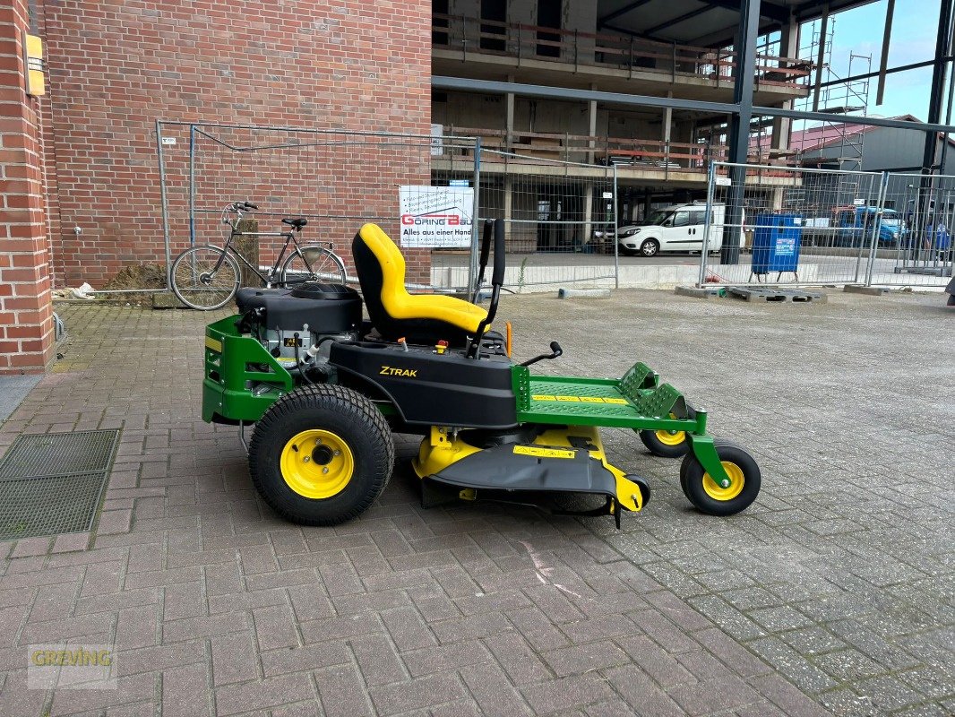 Aufsitzmäher от тип John Deere Z335E Nullwendekreismäher, Neumaschine в Ahaus (Снимка 4)